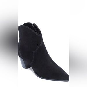 NWOT Bernardo Black Suede Ankle Booties